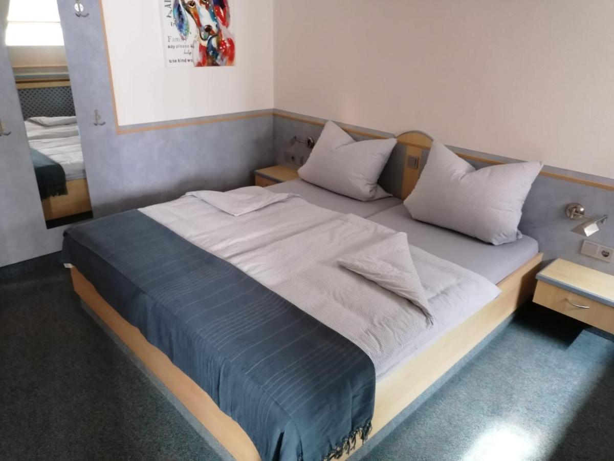 Gasthof-Hotel Biedendieck 瓦伦多夫 外观 照片