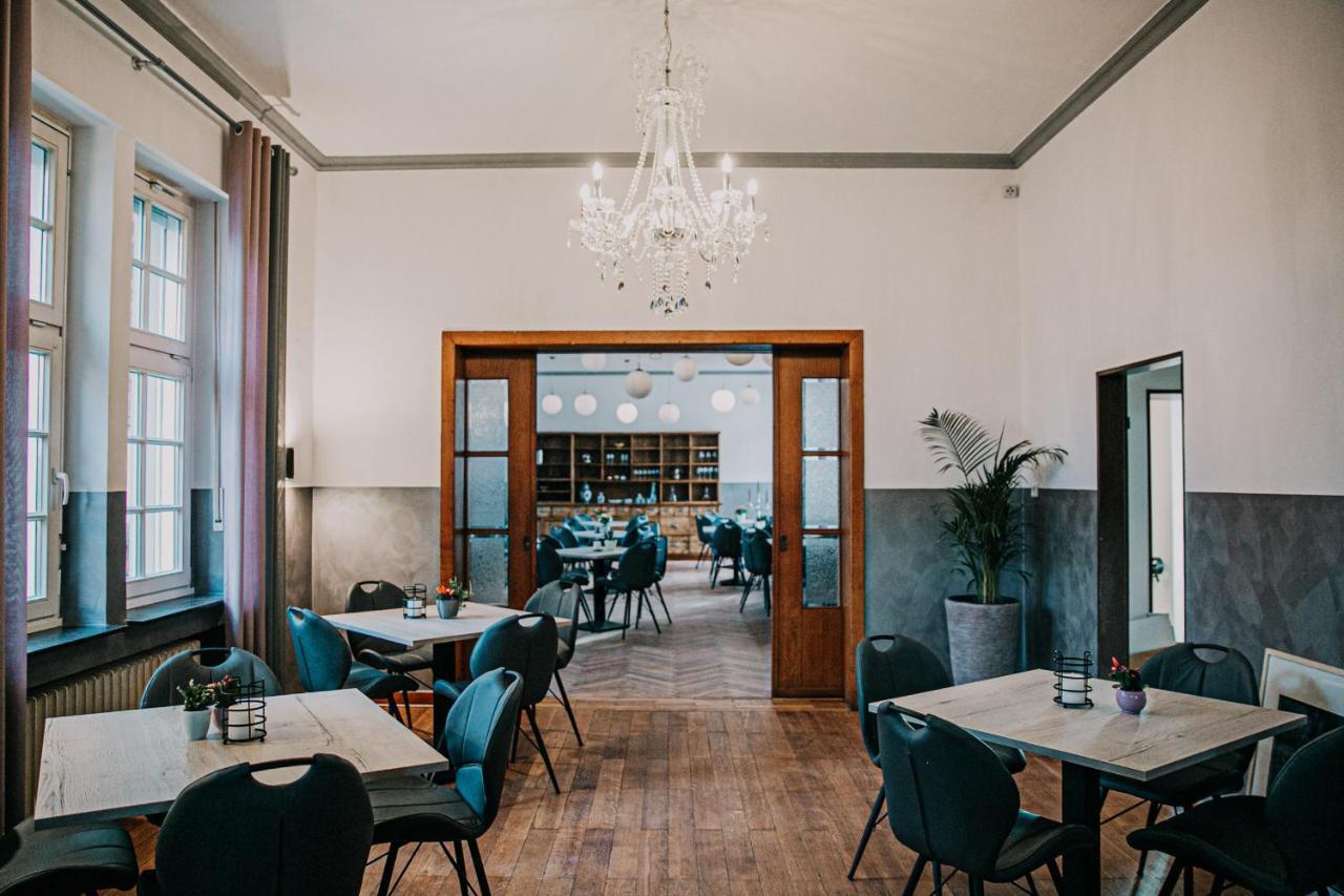 Gasthof-Hotel Biedendieck 瓦伦多夫 外观 照片